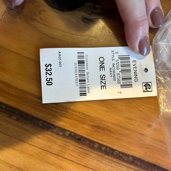 Black Net Scarf/Shawl - Picture 6 of 7